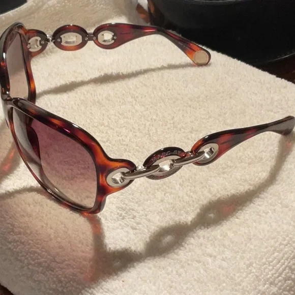 Marc Jacobs Tortoise Shell Sunglasses - Picture 4 of 8